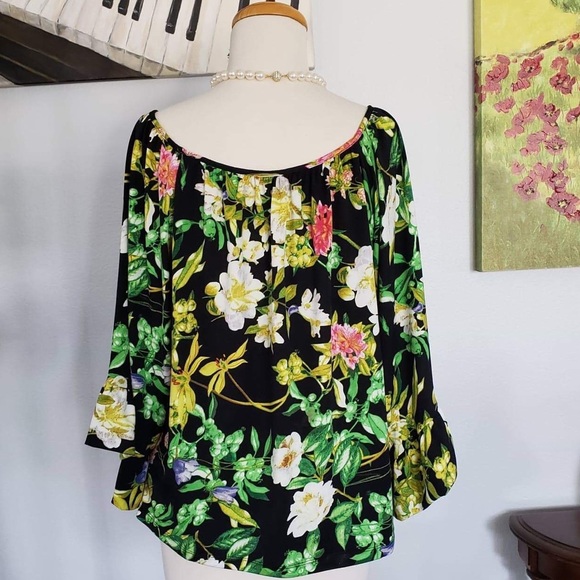 Betsey Johnson floral blouse - Picture 4 of 7